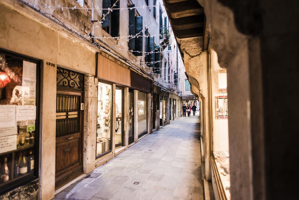 Myplace Rialto Apartments Venesia Bagian luar foto
