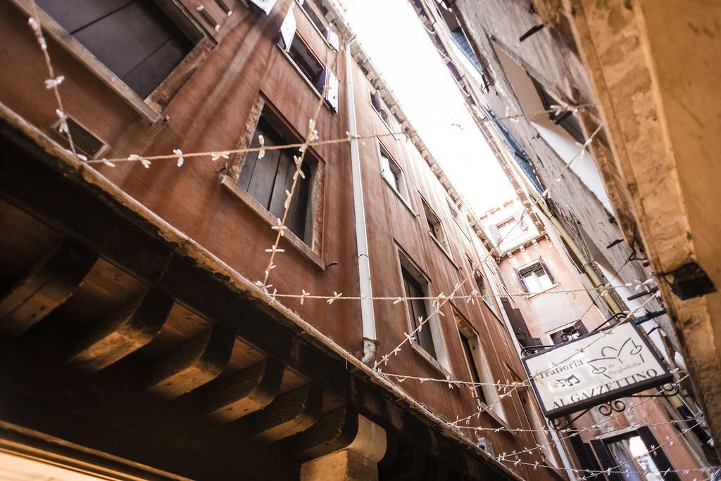 Myplace Rialto Apartments Venesia Bagian luar foto