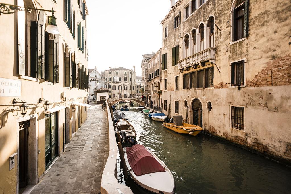 Myplace Rialto Apartments Venesia Bagian luar foto