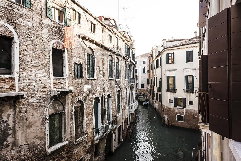 Myplace Rialto Apartments Venesia Bagian luar foto